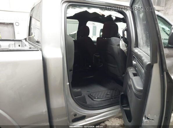 1C6SRFFP2SN690630 2025 RAM 1500 Серебряный Вид наклейки с VIN-кодом