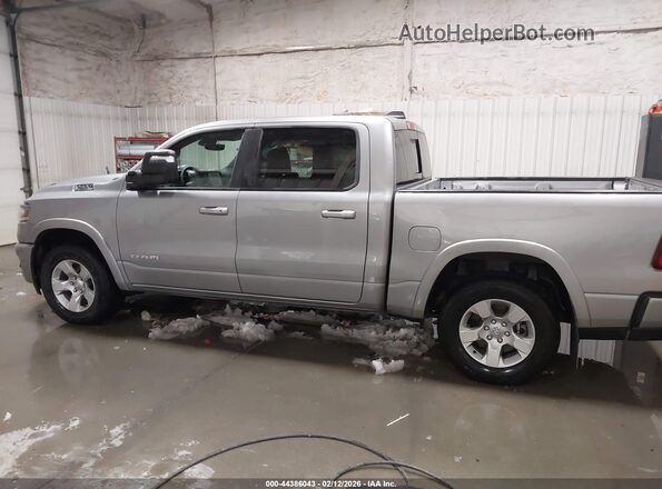 1C6SRFFP2SN690630 2025 RAM 1500 Серебряный Панорамный вид салона 360°