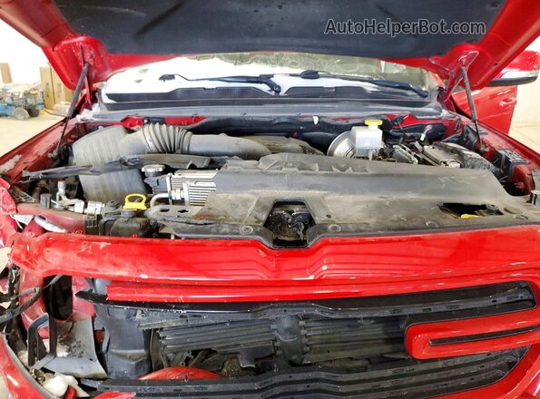 1C6SRFFT3LN258532 2020 RAM 1500 Красный Вид задней части салона
