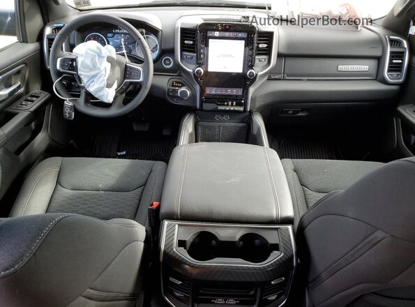 1C6SRFFT4TN212045 2026 RAM 1500 Серый Вид панели приборов