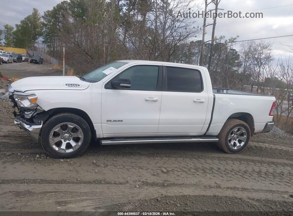 1C6SRFFT5MN566559 2021 RAM 1500 White Widok wnętrza 360 stopni