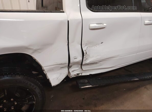 1C6SRFFT5MN722549 2021 RAM 1500 Белый Вид спереди