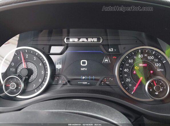 1C6SRFGP6TN272734 2026 RAM 1500 Черный Вид задних сидений