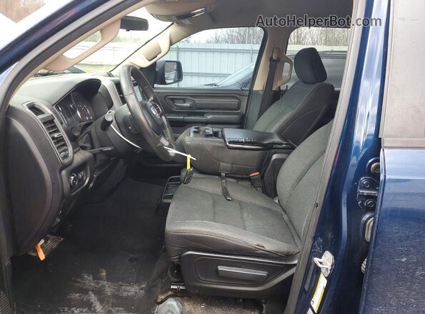 1C6SRFGT2KN774166 2019 RAM 1500 Blue Widok wnętrza z przodu