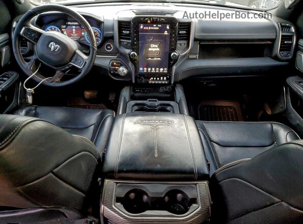 1C6SRFHT1KN518812 2019 RAM 1500 Black Dashboard view