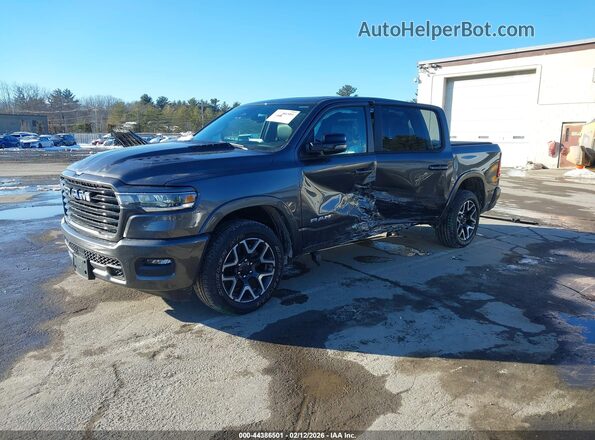 1C6SRFJP2SN726307 2025 RAM 1500 Серый Передняя левая четверть