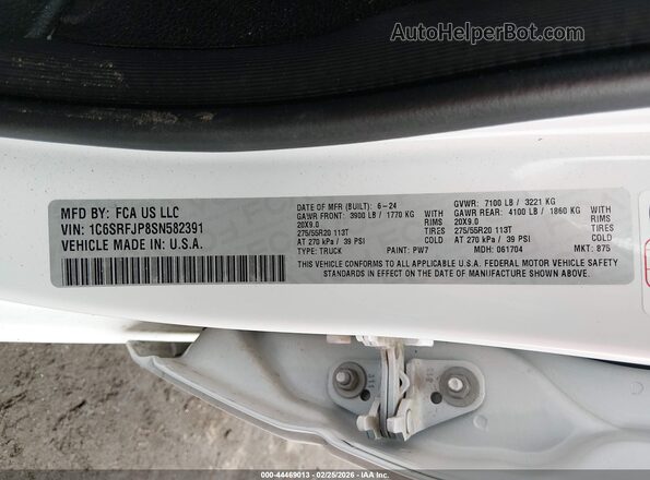 1C6SRFJP8SN582391 2025 RAM 1500 Белый Вид подкапотного пространства