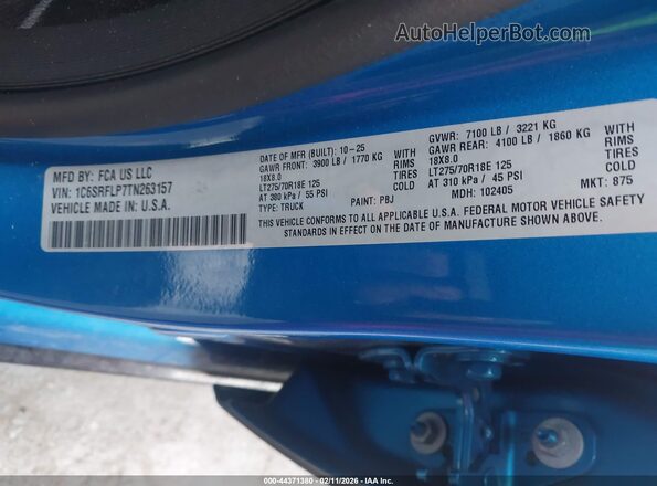 1C6SRFLP7TN263157 2026 RAM 1500 Синий Вид подкапотного пространства