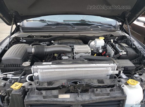 1C6SRFRT0MN751792 2021 RAM 1500 Черный Вид задней части салона