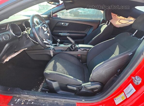 1FA6P8AM1G5232549 2016 FORD MUSTANG Красный Вид салона спереди
