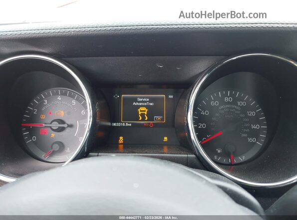1FA6P8AM6H5322586 2017 FORD MUSTANG Красный Вид задних сидений