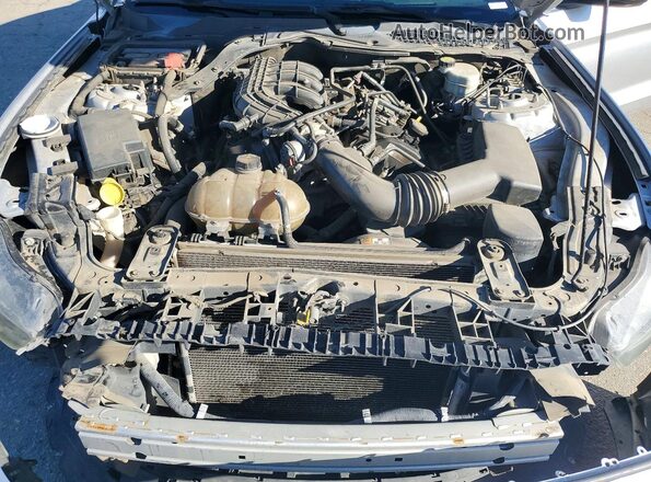 1FA6P8AM8G5274099 2016 FORD MUSTANG Серебряный Вид задней части салона