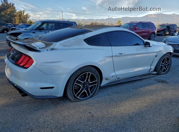 1FA6P8CF7K5153104 2019 FORD MUSTANG Белый Задняя правая четверть