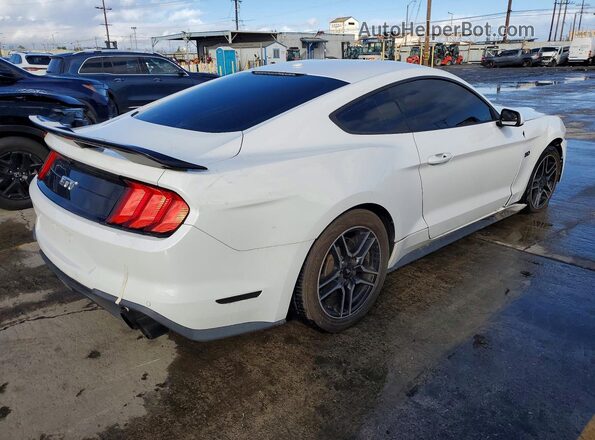 1FA6P8CF7K5153104 2019 FORD MUSTANG Белый Передняя правая четверть