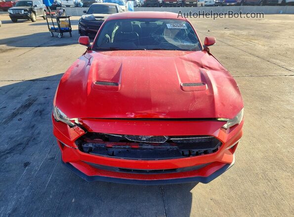1FA6P8TH4K5201532 2019 FORD MUSTANG Red Widok z przodu