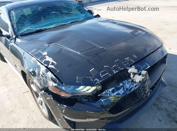1FA6P8THXJ5173993 2018 FORD MUSTANG Черный Вид спереди