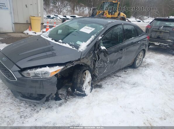 1FADP3F22HL326423 2017 FORD FOCUS Gray Przód lewy