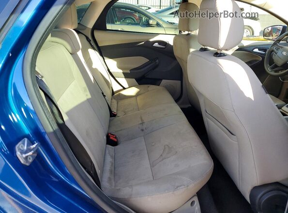1FADP3F26JL241445 2018 FORD FOCUS Синий Вид задних сидений