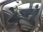 2018 Ford Focus Se Серый vin: 1FADP3F26JL262425