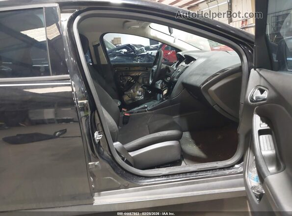 1FADP3F29GL300884 2016 FORD FOCUS Black წინა სალონის ხედი