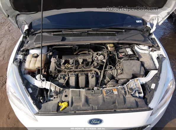 1FADP3F2XHL218888 2017 FORD FOCUS Белый Вид сзади