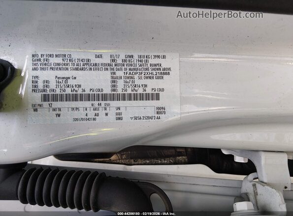 1FADP3F2XHL218888 2017 FORD FOCUS Белый Вид подкапотного пространства