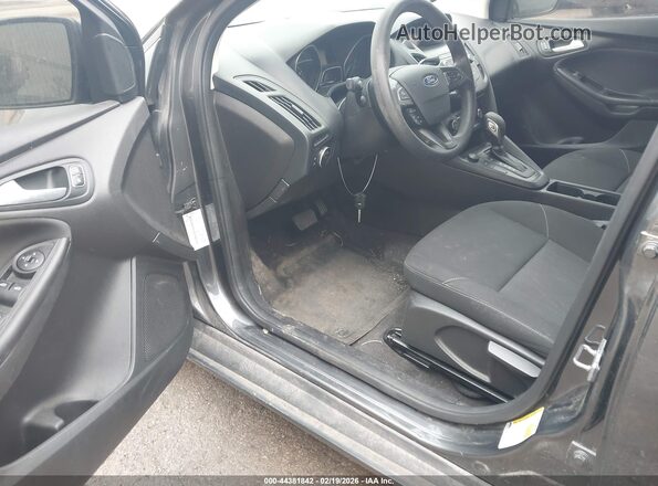 1FADP3FE5JL270526 2018 FORD FOCUS Серый 