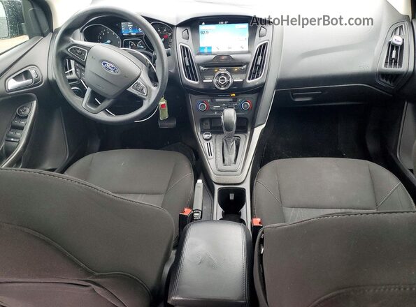 1FADP3H26HL203575 2017 FORD FOCUS Черный Вид панели приборов