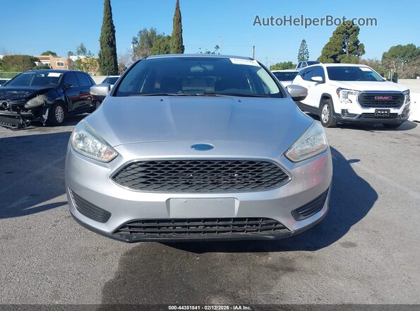 1FADP3K22GL268849 2016 FORD FOCUS Серебряный Вид панели приборов