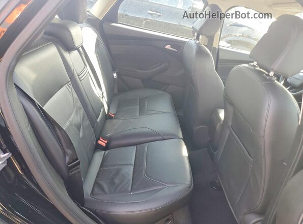 1FADP3K25GL380030 2016 FORD FOCUS Черный Вид задних сидений