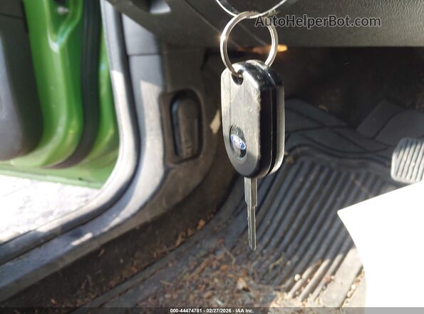 1FADP3K29JL284389 2018 FORD FOCUS Зеленый Вид панели приборов