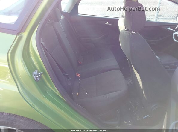 1FADP3K29JL284389 2018 FORD FOCUS Зеленый Вид наклейки с VIN-кодом