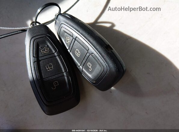1FADP3L94JL230686 2018 FORD FOCUS ST Белый Вид панели приборов