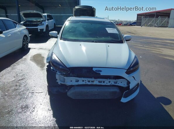 1FADP3L97HL260131 2017 FORD FOCUS ST Белый Вид задней части салона