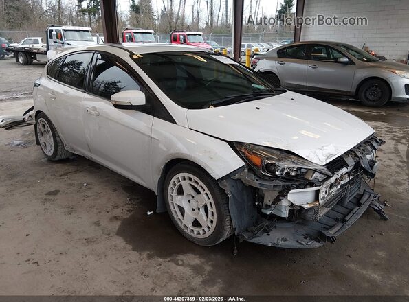 1FADP3L97JL283009 2018 FORD FOCUS ST Белый Передняя правая четверть