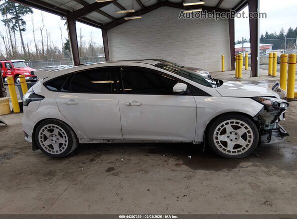 1FADP3L97JL283009 2018 FORD FOCUS ST Белый Панорамный вид салона 360°