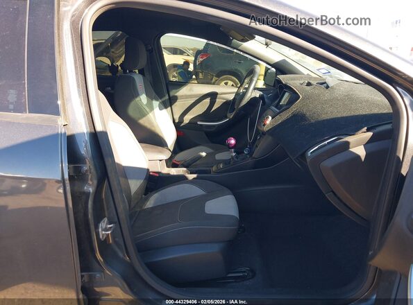 1FADP3L98HL219250 2017 FORD FOCUS ST Серый Вид салона спереди