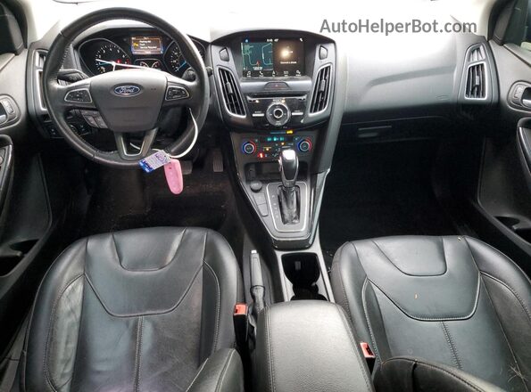 1FADP3N21JL314562 2018 FORD FOCUS Черный Вид панели приборов