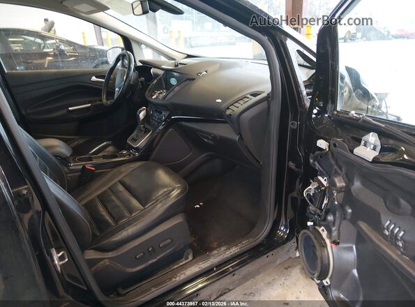 1FADP5DU4HL117328 2017 FORD C-MAX HYBRID Черный Вид салона спереди