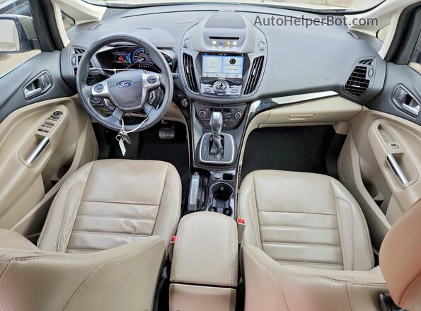 1FADP5DU6JL105607 2018 FORD C-MAX Кремовый Вид панели приборов