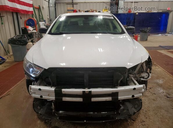 1FAHP2D80KG106376 2019 FORD TAURUS Белый Вид спереди