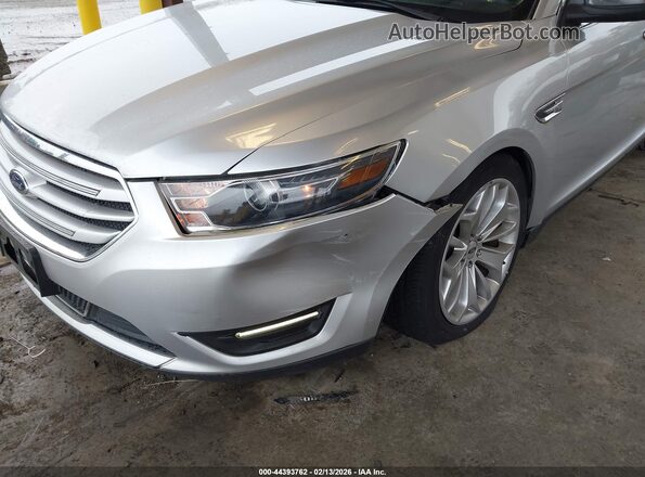 1FAHP2F84JG110328 2018 FORD TAURUS Серебряный Вид спереди