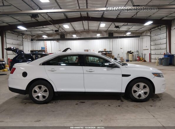 1FAHP2MK3GG132196 2016 FORD POLICE INTERCEPTOR Белый Панорамный вид салона 360°