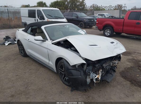 1FATP8UH6K5106522 2019 FORD MUSTANG Белый Вид щитка приборов