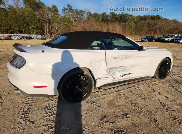 1FATP8UH9G5251710 2016 FORD MUSTANG Белый Задняя правая четверть