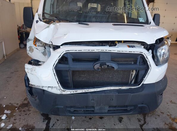 1FBAX2C84NKA54625 2022 FORD PASSENGER Белый Вид спереди