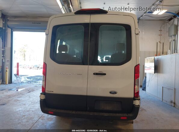 1FBAX2C84NKA54625 2022 FORD PASSENGER Белый 