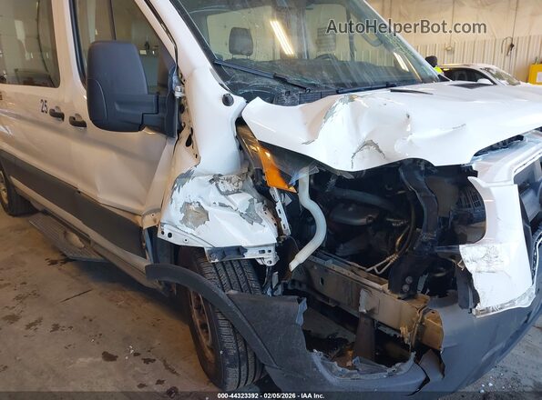 1FBAX2C84NKA54625 2022 FORD PASSENGER Белый 