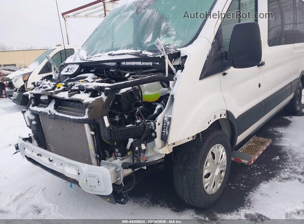 1FBAX2C8XRKB57487 2024 FORD PASSENGER Белый Вид спереди