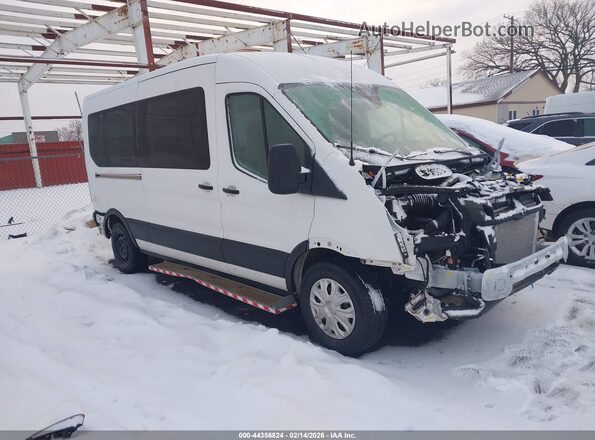 1FBAX2C8XRKB57487 2024 FORD PASSENGER Белый Передняя правая четверть